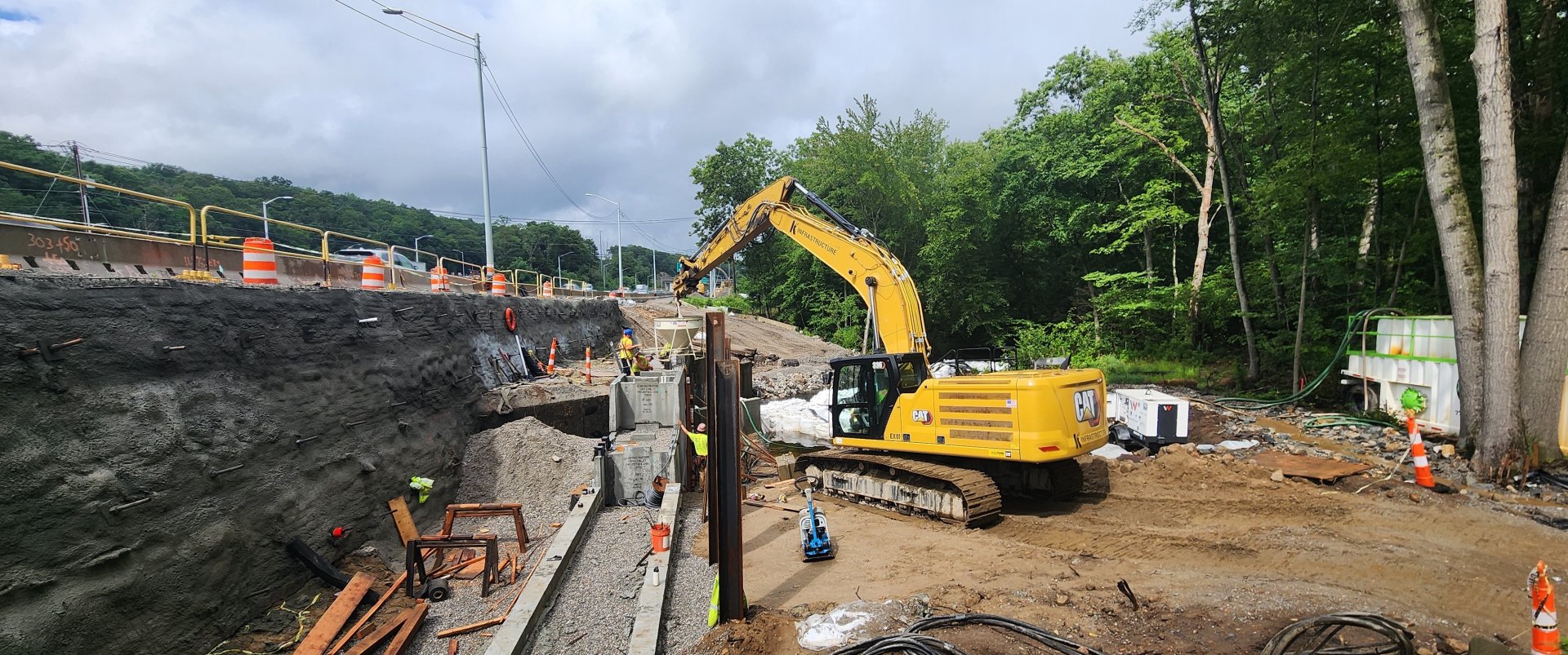 Bridge 251 South Barrel Closure Pour Concrete Placement